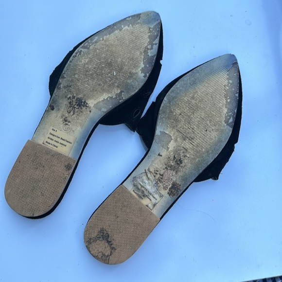 Beast Fashion Flats - Picture 5 of 6